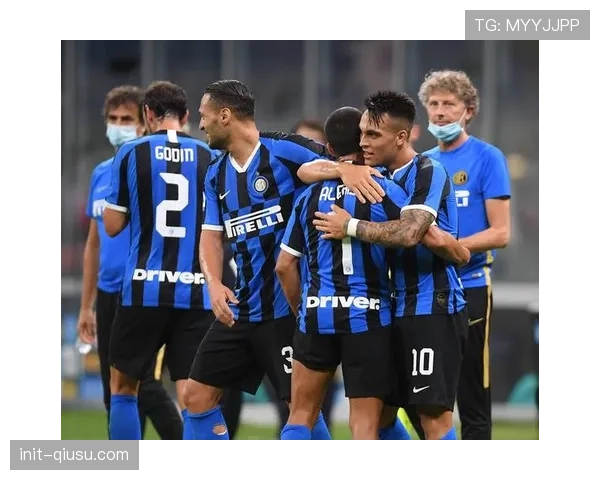 科莫市长表示将尽一切努力让西尼加利亚球场具备承办欧冠条件